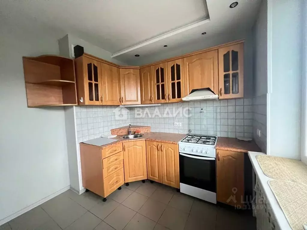 2-к кв. Белгородская область, Шебекино Парковая ул., 12 (57.0 м) - Фото 0