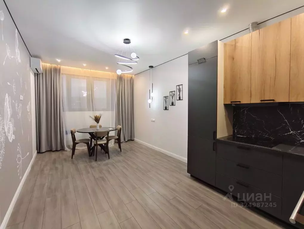 1-к кв. Татарстан, Казань Танковая ул., 2 (50.0 м) - Фото 1