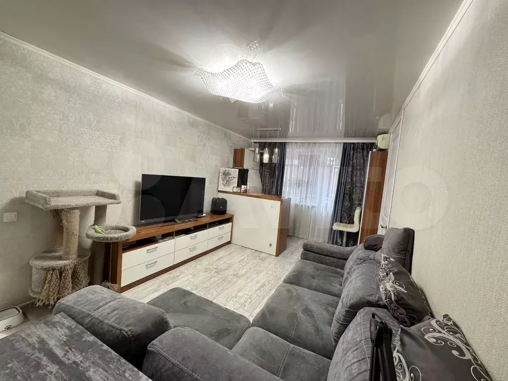 3-к. квартира, 56 м, 5/5 эт. - Фото 1