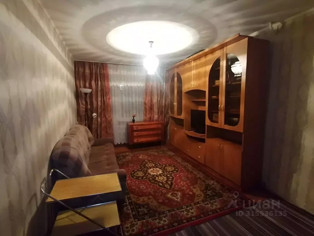 2-к кв. Кемеровская область, Новокузнецк ул. Кирова, 77 (49.0 м) - Фото 0