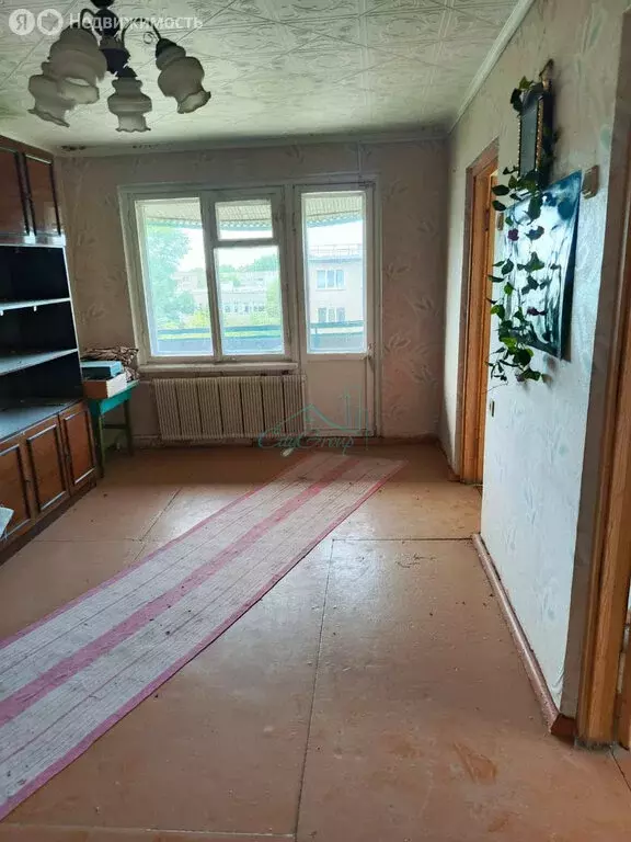 3-комнатная квартира: Кувандык, улица Маршала Жукова, 6 (46.9 м) - Фото 0