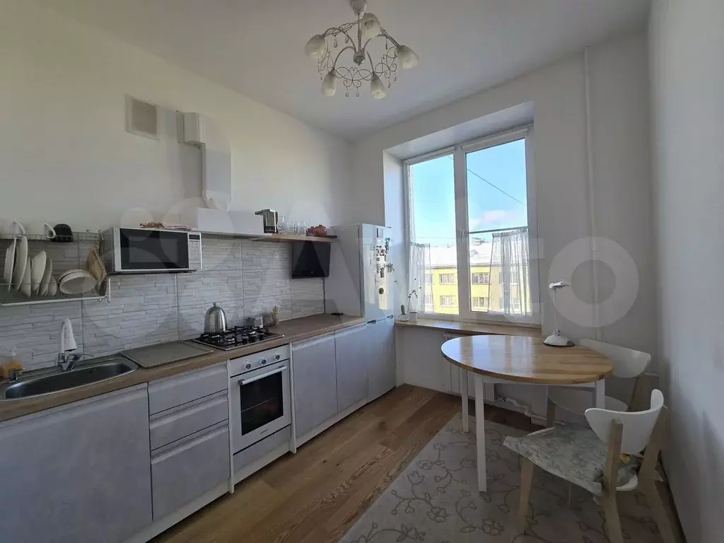 2-к. квартира, 60 м, 5/5 эт. - Фото 1