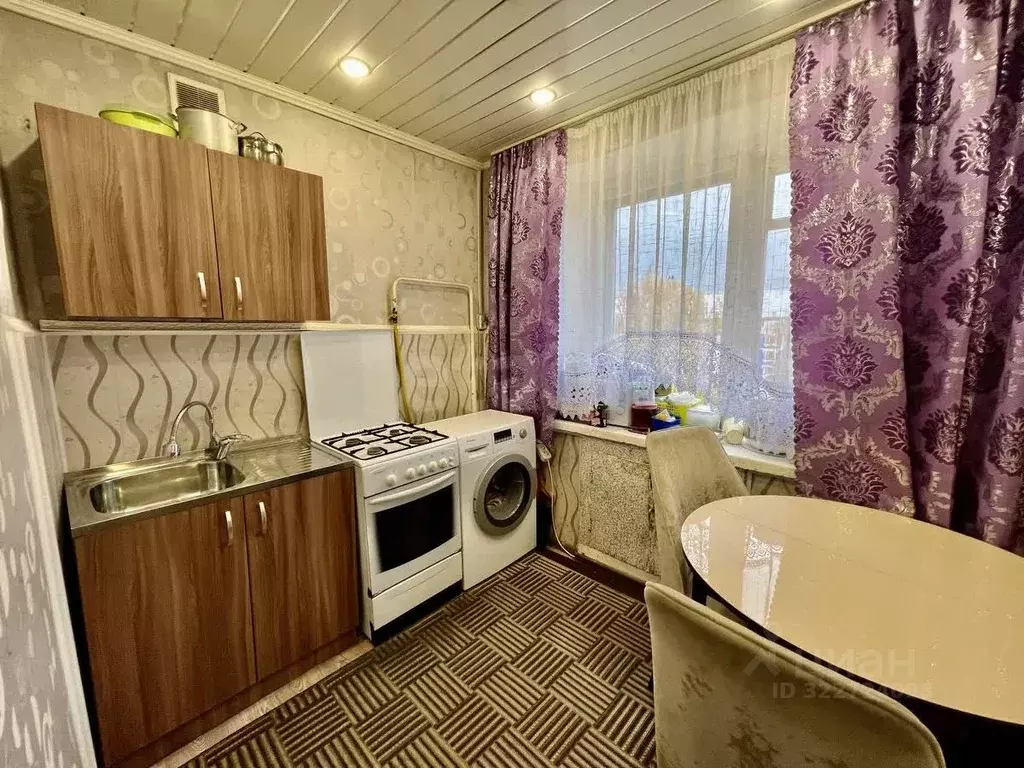 3-к кв. Владимирская область, Ковров ул. Белинского, 18 (61.6 м) - Фото 1