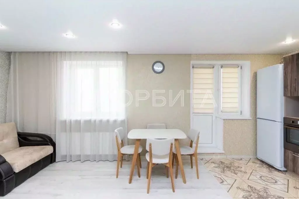 2-к кв. Тюменская область, Тюмень ул. Пермякова, 79 (83.0 м) - Фото 2