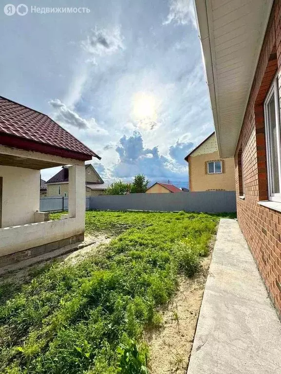 Дом в Старый Оскол, улица Пушкарская Дача (130 м) - Фото 0