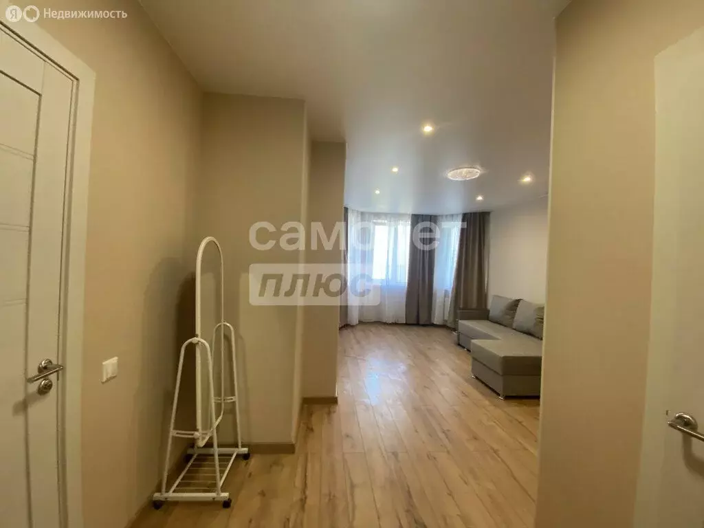 1-комнатная квартира: Хабаровск, улица Салтыкова-Щедрина, 1/1Б (37 м) - Фото 0