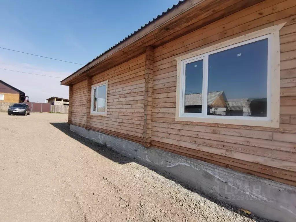 Дом в Хакасия, Черногорск ул. Шолохова, 12 (100 м) - Фото 0