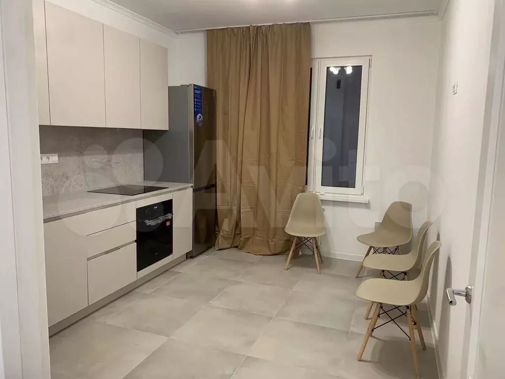 2-к. квартира, 58 м, 4/14 эт. - Фото 0