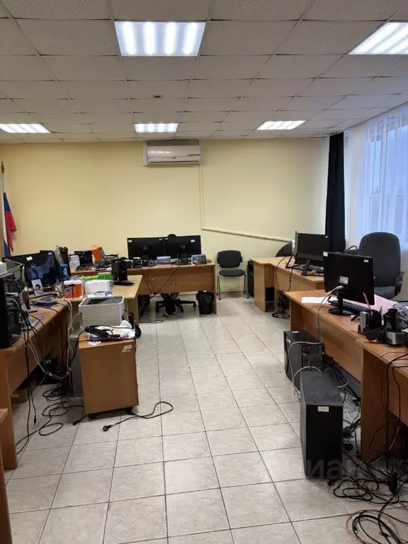 Помещение свободного назначения в Тюменская область, Тюмень ул. 50 лет ... - Фото 2