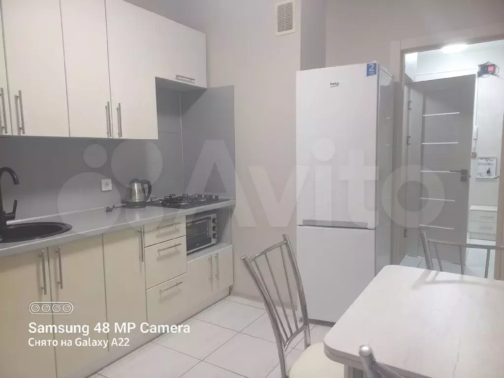 1-к. квартира, 40 м, 4/10 эт. - Фото 1