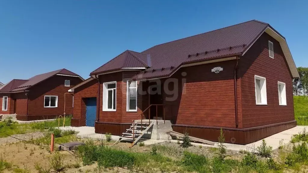 Дом в Алтайский край, Бийск городской округ, пос. Нагорный ул. ... - Фото 1