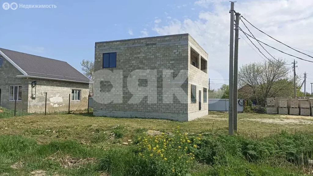 Дом в посёлок Октябрьский, Южная улица, 10 (200 м) - Фото 0