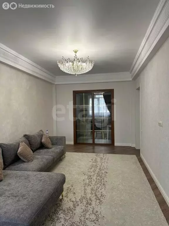 2-комнатная квартира: Каспийск, улица Магомедали Магомеджановa, 31 (65 ... - Фото 2