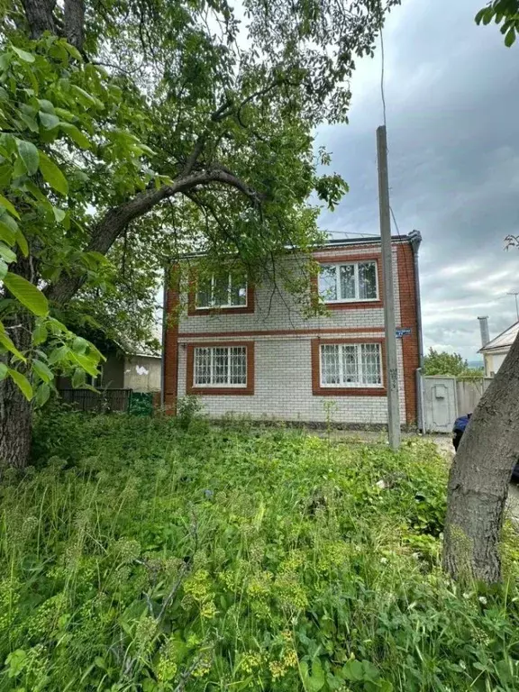 Дом в Ставропольский край, Ессентуки Нагорная ул., 77 (140 м) - Фото 0