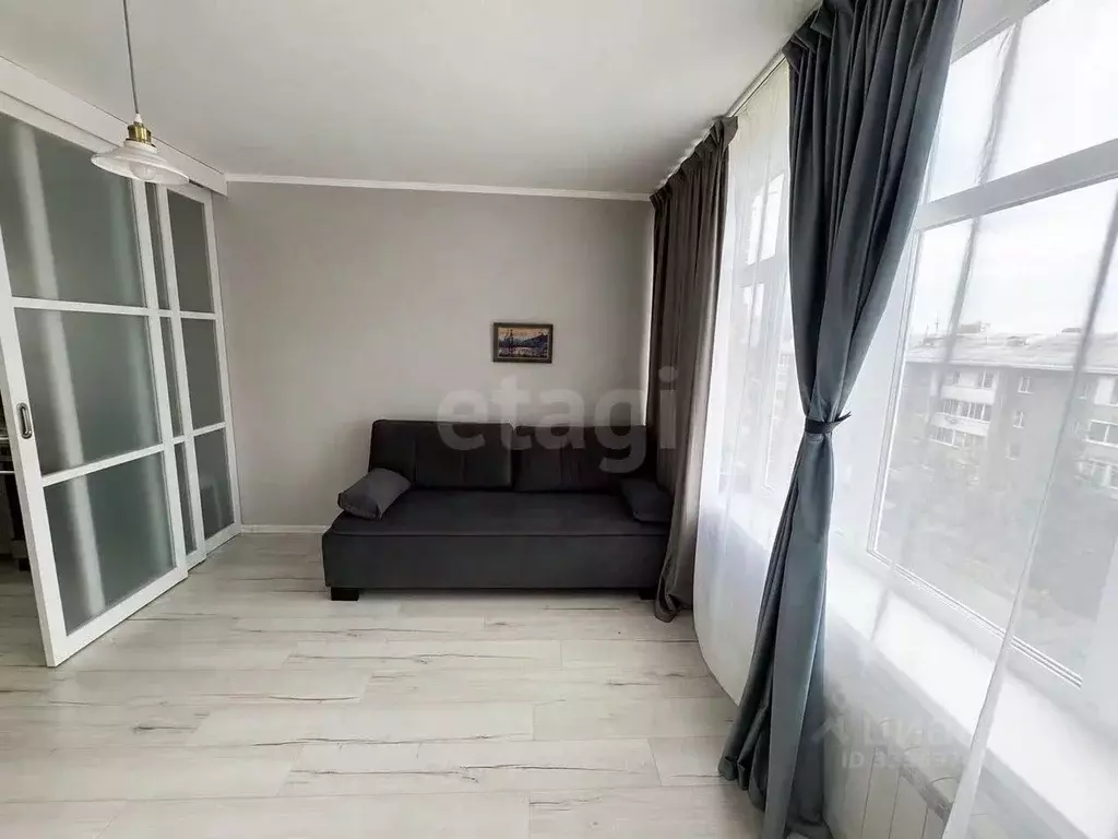 Студия Иркутская область, Иркутск Байкальская ул., 244/2 (32.4 м) - Фото 1
