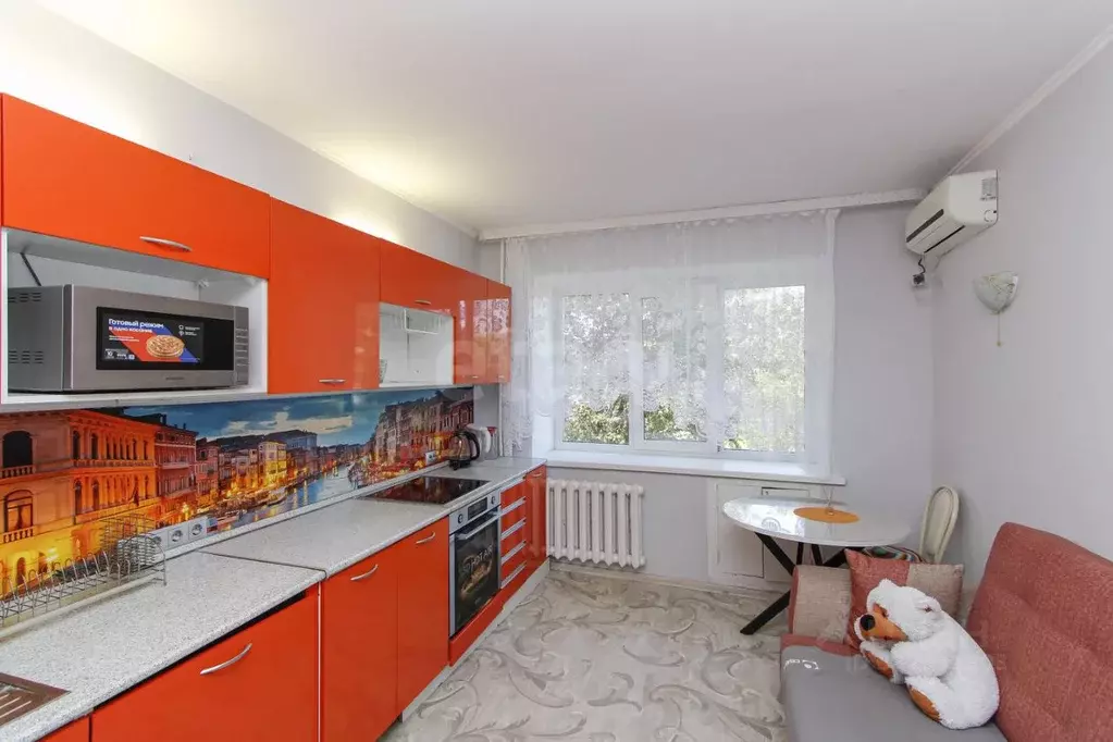 1-к кв. Тюменская область, Тюмень ул. Олега Антонова, 2 (36.7 м) - Фото 1