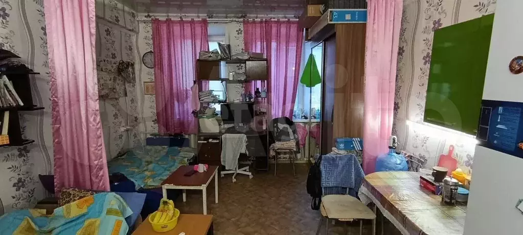Комната 19,5 м в 6-к., 2/2 эт. - Фото 1