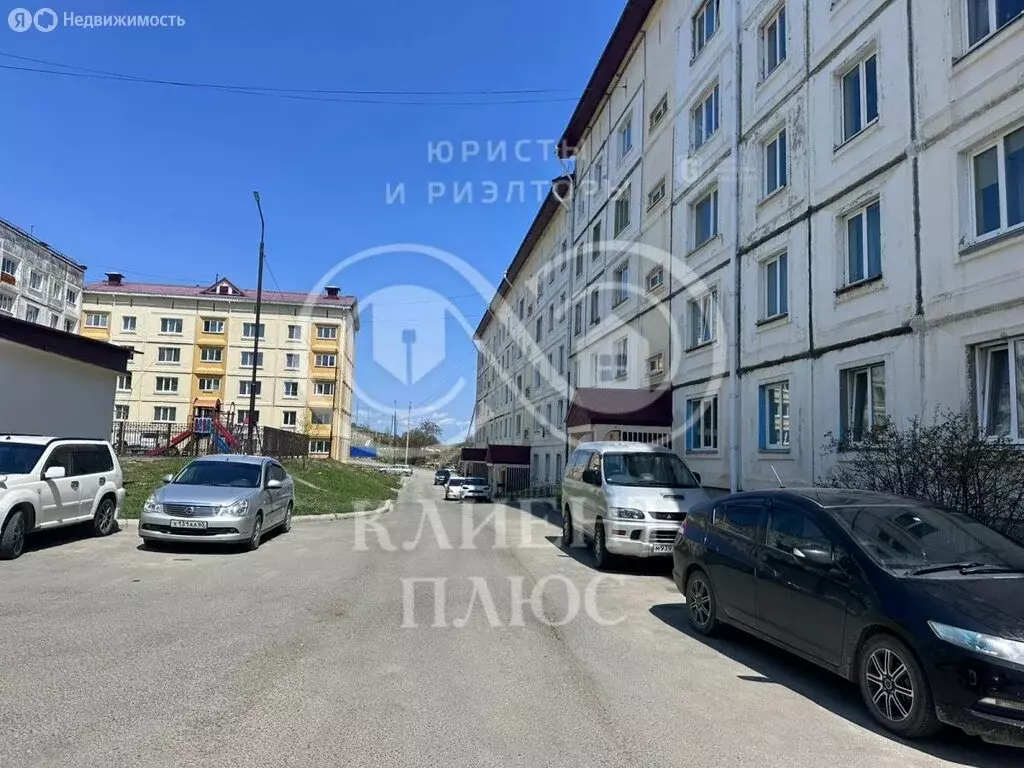 3-комнатная квартира: Корсаков, Зелёная улица, 7 (66 м) - Фото 0