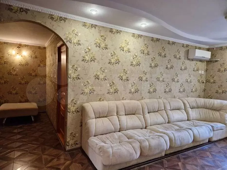 2-к. квартира, 50 м, 5/9 эт. - Фото 1