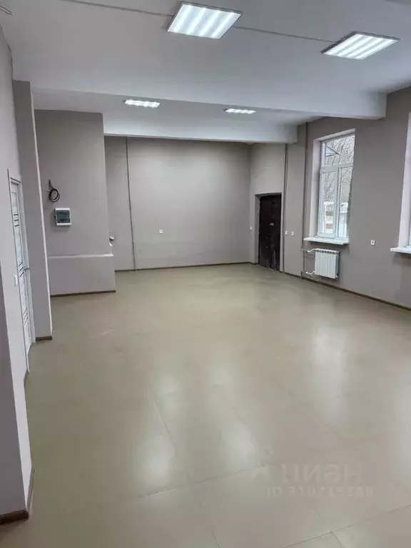 Помещение свободного назначения в Брянская область, Брянск ул. ... - Фото 1