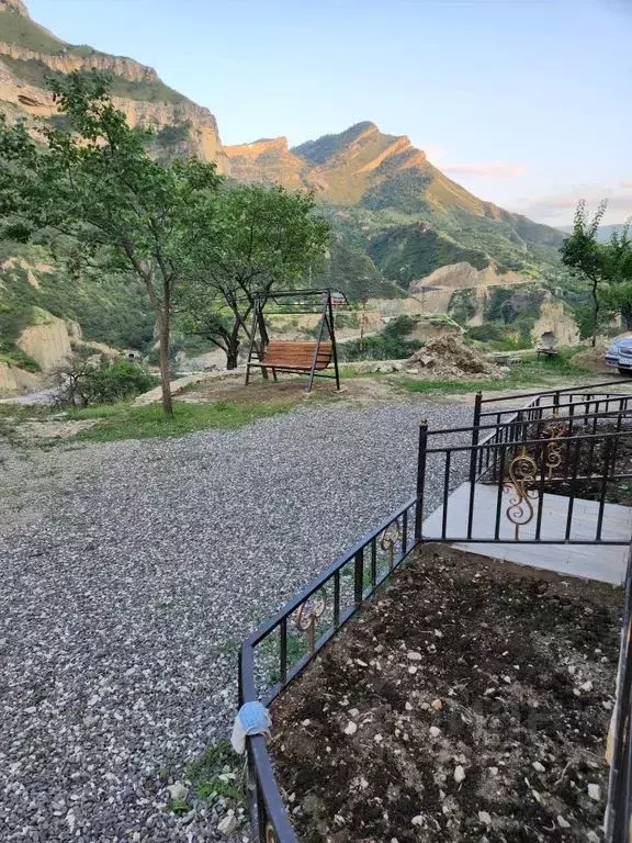 Дом в Дагестан, Гунибский район, Хиндах с/пос, с. Хиндах ул. ... - Фото 2