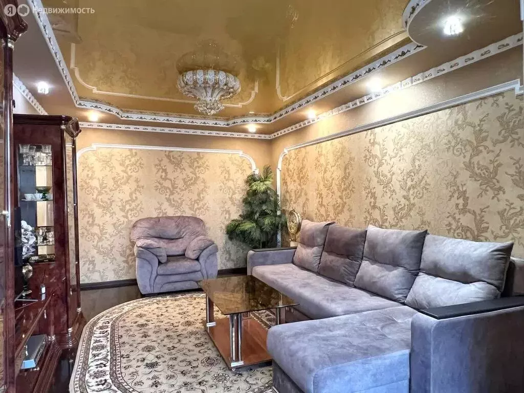 3-комнатная квартира: Строитель, микрорайон Центральный, 30Б (70.5 м) - Фото 0