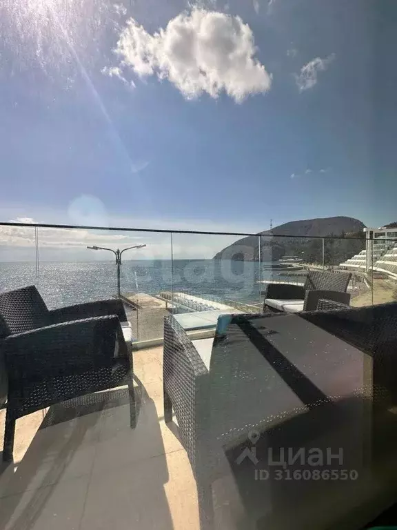 1-к кв. Крым, Алушта муниципальный округ, Партенит пгт ул. Васильченко ... - Фото 1