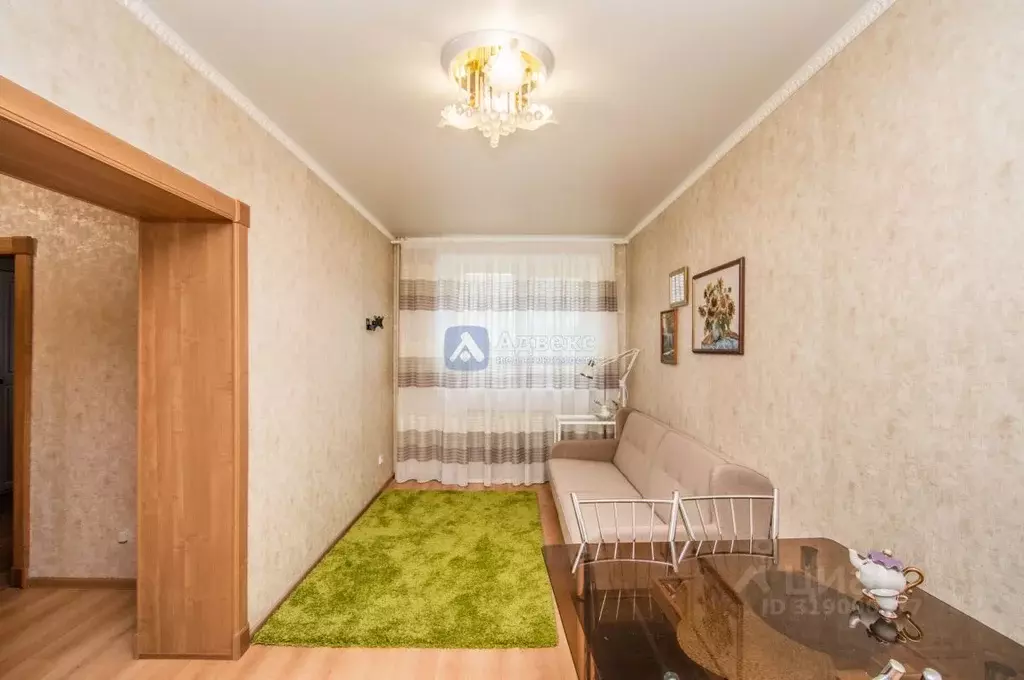 1-к кв. Тюменская область, Тюмень ул. Монтажников, 13Б (47.8 м) - Фото 0