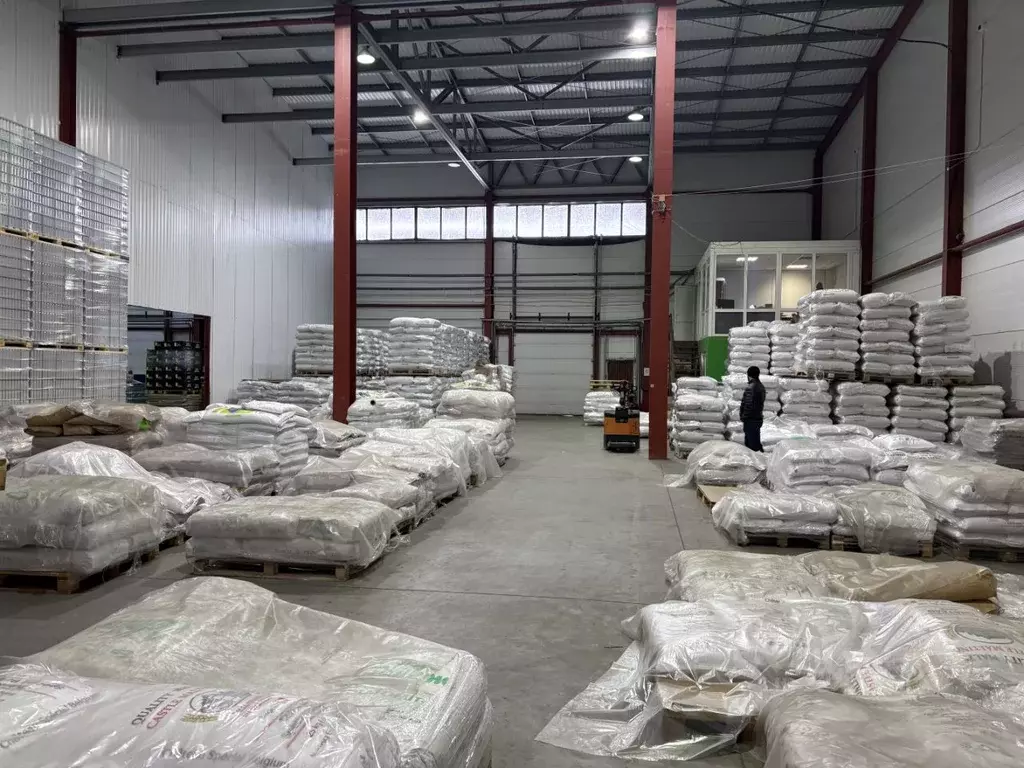 Склад в Свердловская область, Сысертский муниципальный округ, пос. ... - Фото 1