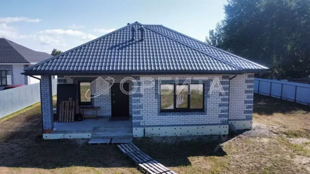 Дом в Тюменская область, Тюменский муниципальный округ, д. Ушакова ул. ... - Фото 2