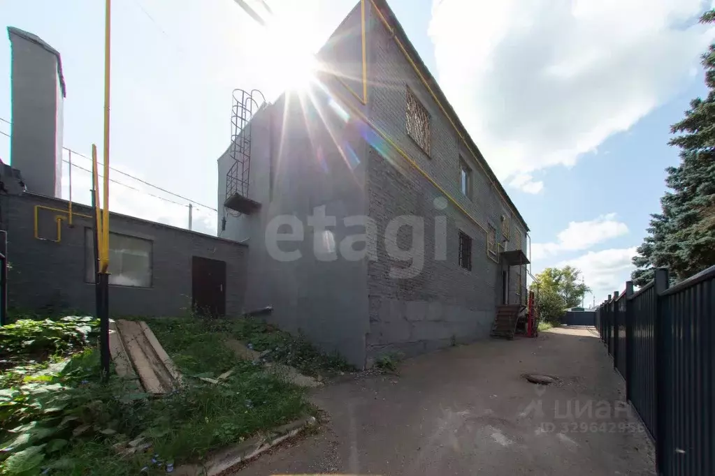 Торговая площадь в Татарстан, Альметьевск Базовая ул., 45 (373 м) - Фото 1