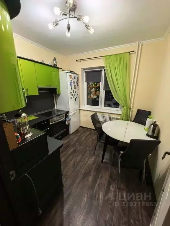 2-к кв. Омская область, Омск Волгоградская ул., 42 (52.7 м) - Фото 2