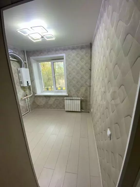 1-к. квартира, 30 м, 2/5 эт. - Фото 0