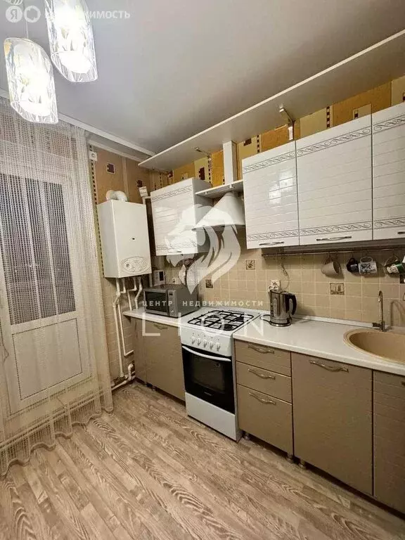 1-комнатная квартира: Белгород, улица Есенина, 50А (34 м) - Фото 1