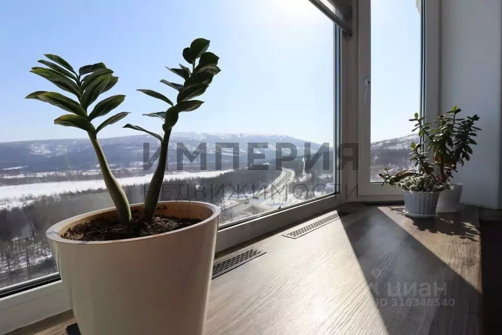 1-к кв. Магаданская область, Магадан Авиационная ул., 3 (39.2 м) - Фото 0