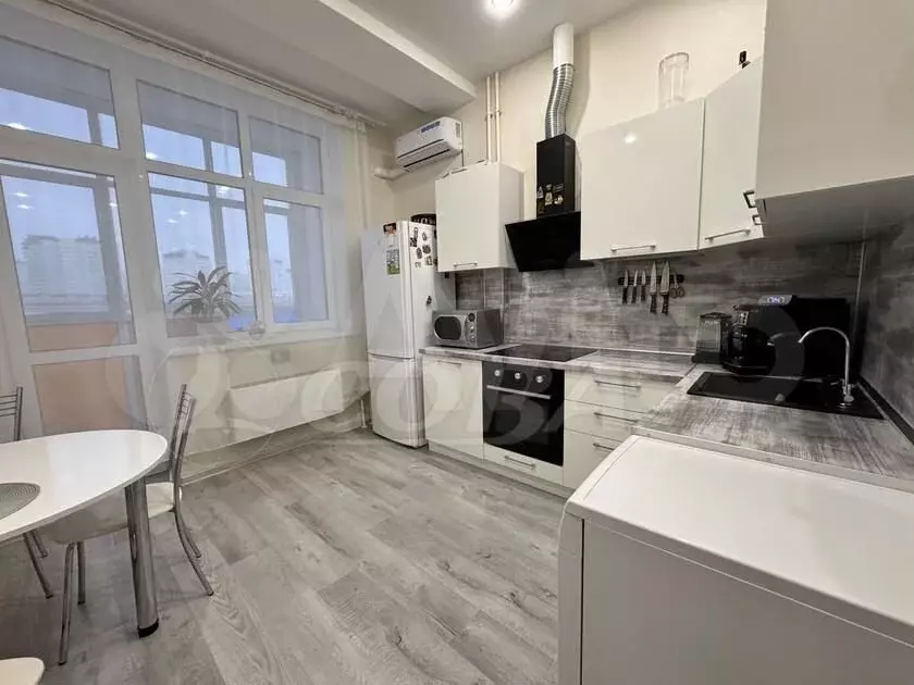 1-к. квартира, 41 м, 2/16 эт. - Фото 1