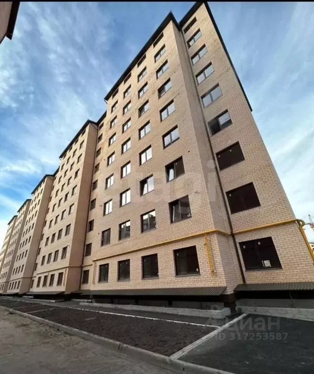 2-к кв. Северная Осетия, Владикавказ ул. Зураба Магкаева, 83к6 (74.0 ... - Фото 0