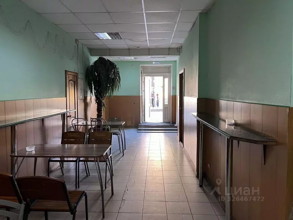 Торговая площадь в Удмуртия, Ижевск ул. Максима Горького, 40 (75 м) - Фото 2