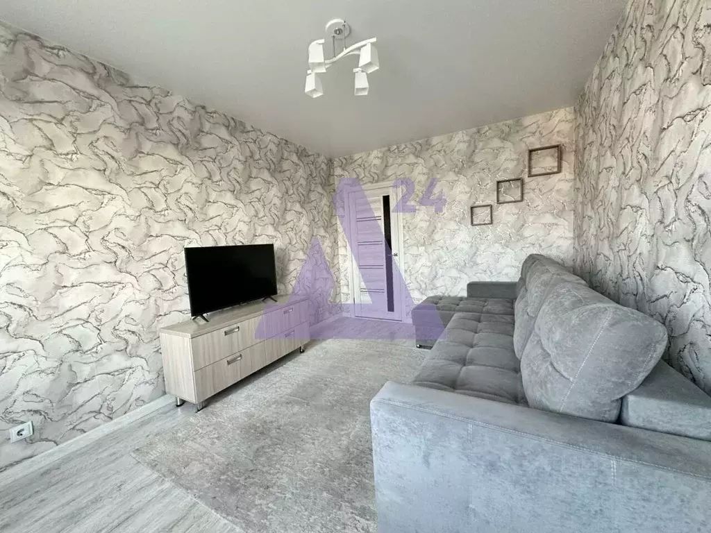 3-к кв. Алтайский край, Барнаул ул. Энтузиастов, 65 (72.0 м) - Фото 0