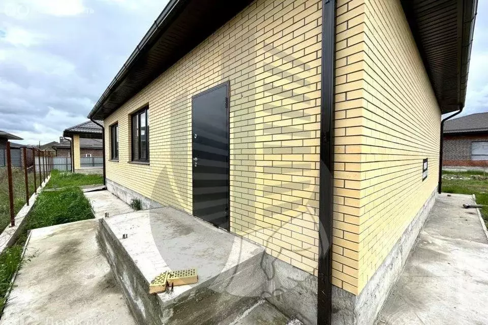 Дом в Новая Адыгея, улица Дружбы (110 м) - Фото 2