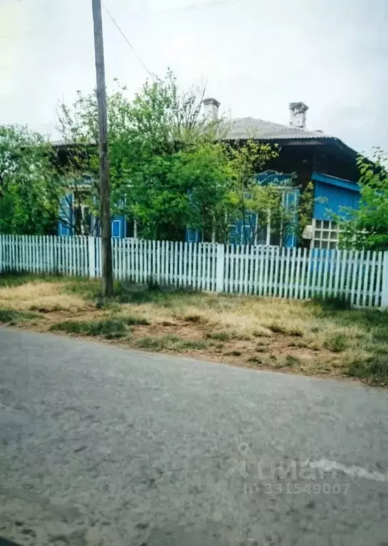 Дом в Забайкальский край, с. Улеты ул. Полины Осипенко, 62 (103 м) - Фото 1
