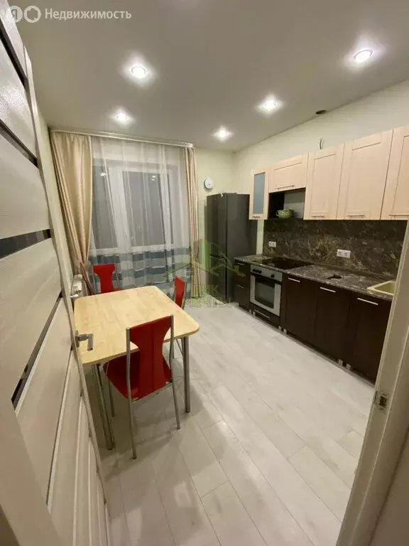 1-комнатная квартира: Улан-Удэ, улица Маяковского, 1Б (34 м) - Фото 1