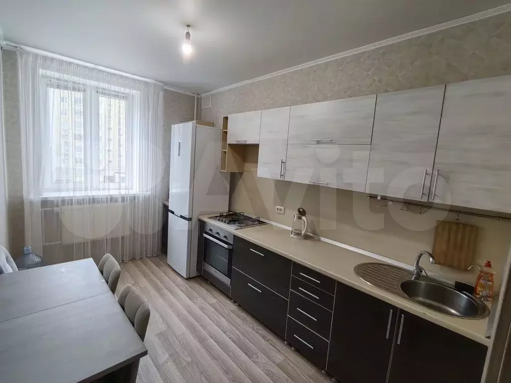 2-к. квартира, 65 м, 3/9 эт. - Фото 0
