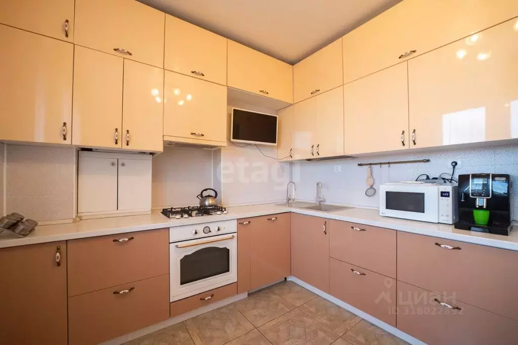 2-к кв. Калининградская область, Калининград Летняя ул., 62 (61.1 м) - Фото 0