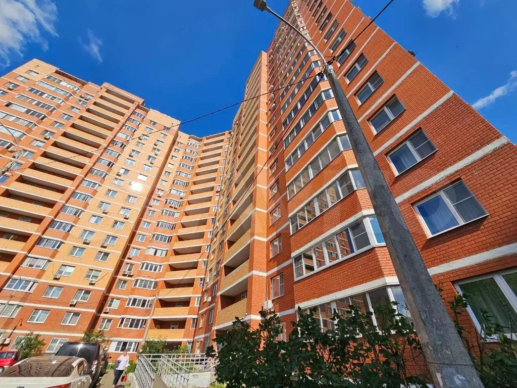 3-к. квартира, 90 м, 7/17 эт. - Фото 0