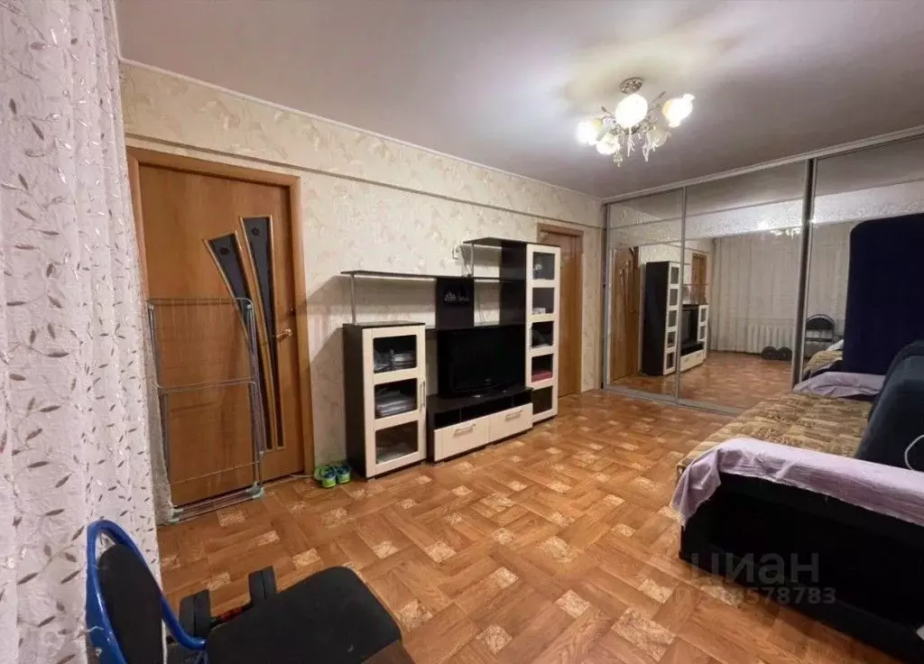 3-к кв. Волгоградская область, Волгоград Жилгородок мкр, ул. Савкина, ... - Фото 0