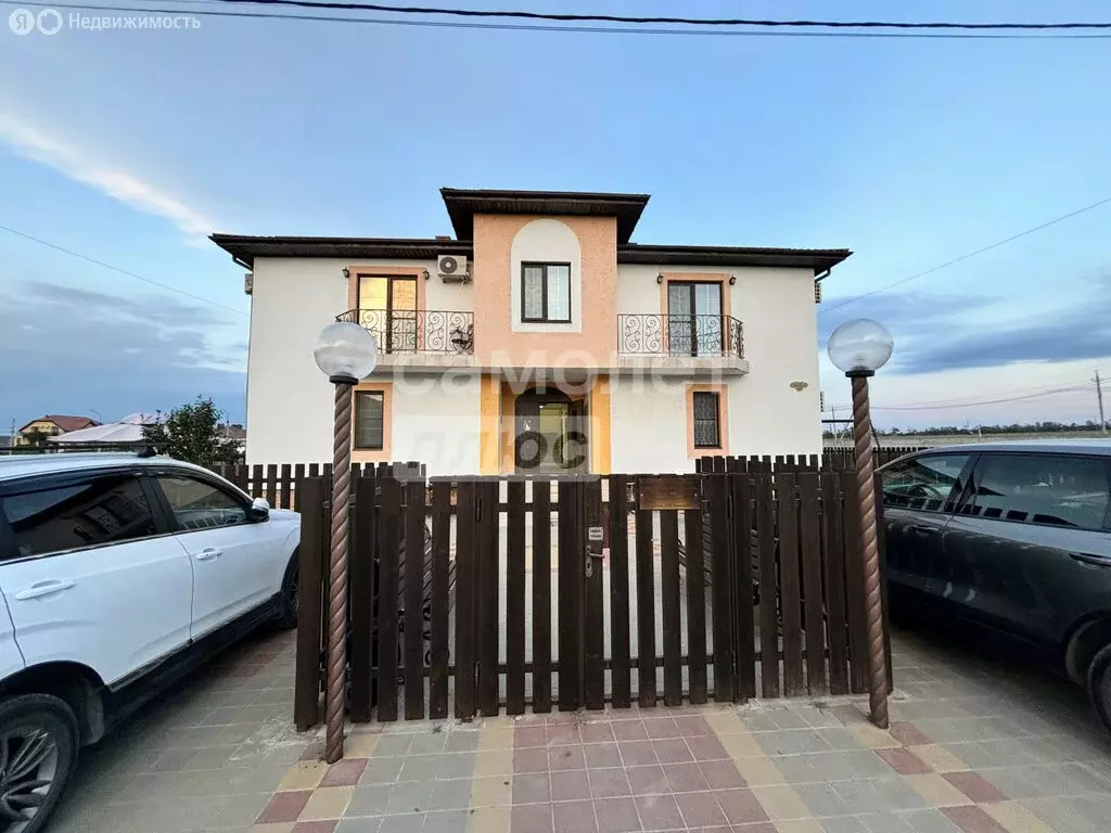 2-комнатная квартира: село Витязево, улица Новосёлов, 69 (61 м) - Фото 1