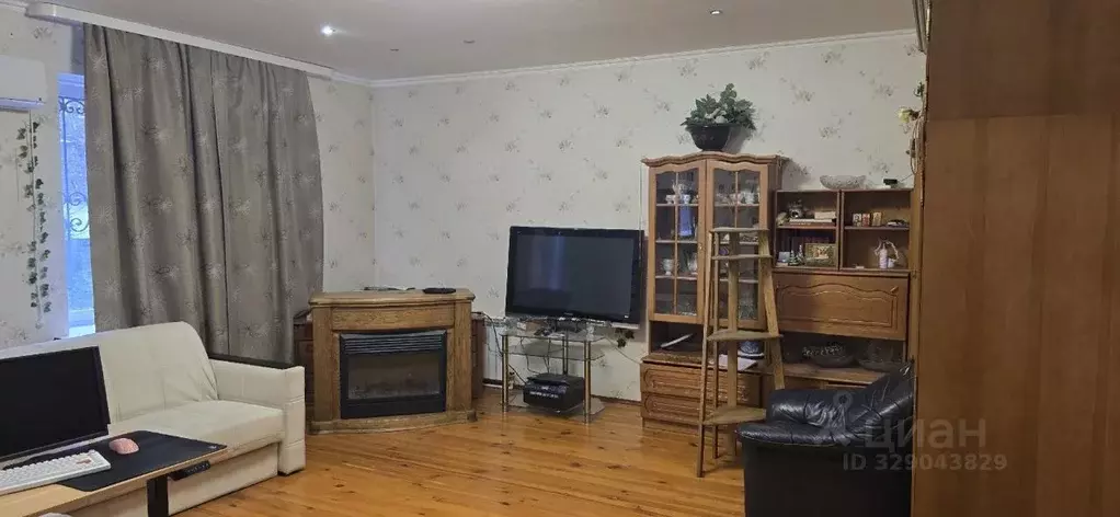 3-к кв. Пензенская область, Пенза ул. Малая Бугровка, 18 (126.9 м) - Фото 1