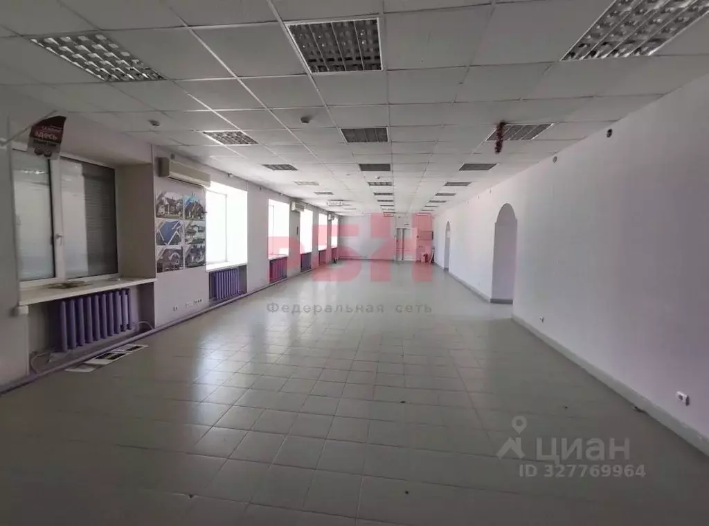 Помещение свободного назначения в Тюменская область, Тюмень ул. ... - Фото 2