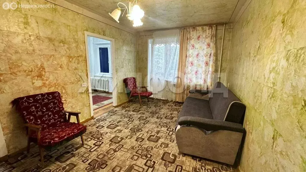 3-комнатная квартира: Прокудское, улица Есенина, 19 (46.1 м) - Фото 1